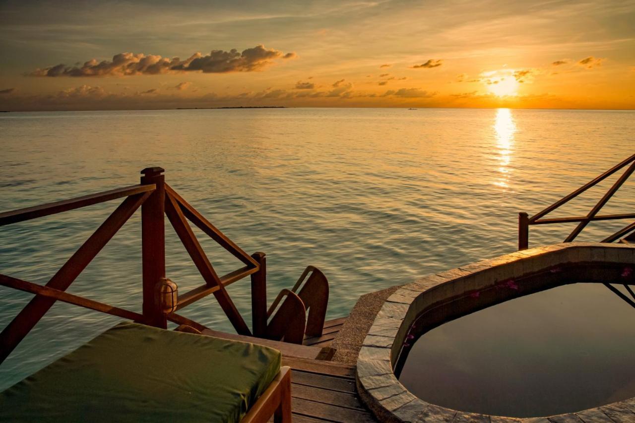 Coco Palm Dhuni Kolhu Hotel Thulhaadhoo Exterior photo