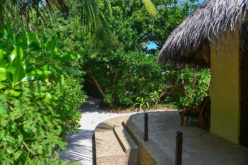 Coco Palm Dhuni Kolhu Hotel Thulhaadhoo Exterior photo